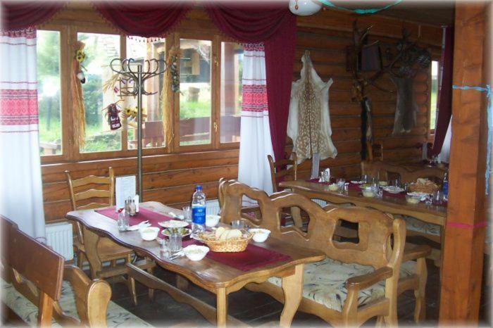 Hôtel Boykivskiy Dvir à Yasenitsa Zamkova Extérieur photo