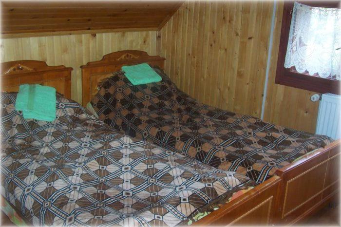 Hôtel Boykivskiy Dvir à Yasenitsa Zamkova Extérieur photo