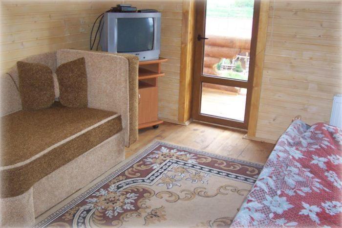 Hôtel Boykivskiy Dvir à Yasenitsa Zamkova Extérieur photo